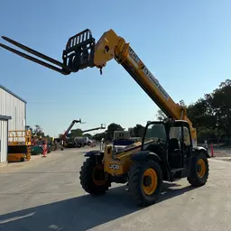 2017 JCB 507-42 Forklift