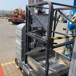 2019 JLG 20MVL Self-Propelled One-Person Lift