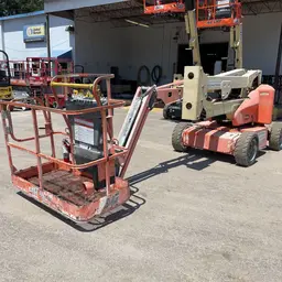2017 JLG E450AJ Articulating Boom Lift