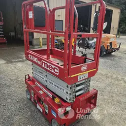 2018 MEC 1330SE Scissor Lift