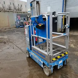 2018 Genie GR-20 Self-Propelled One-Person Lift