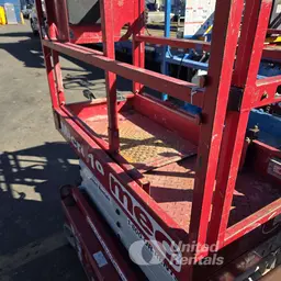 2018 MEC MICRO 19 Scissor Lift