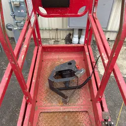 2019 MEC MICRO 19 Scissor Lift