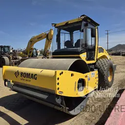2021 BOMAG BW211D-5 Single Drum Roller