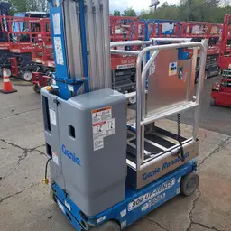 2016 Genie GR-20 Self-Propelled One-Person Lift