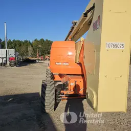2018 JLG 800AJ Articulating Boom Lift
