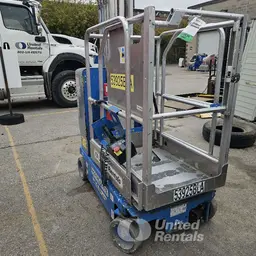 2017 Genie GR-20 Self-Propelled One-Person Lift