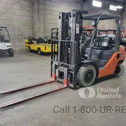 2019 Toyota 8FGU25 Warehouse Forklift