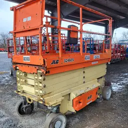 2018 JLG 3246ES Scissor Lift