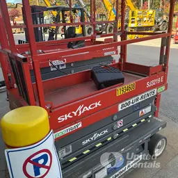 2018 Skyjack SJIII3219 Scissor Lift