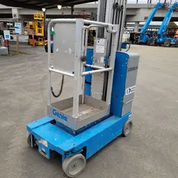 2017 Genie GR-20 Self-Propelled One-Person Lift