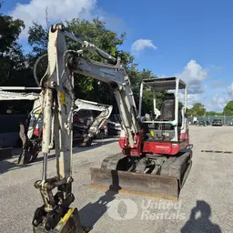 2022 Takeuchi TB250-2R Mini Excavator