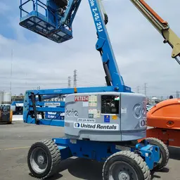 2014 Genie Z-45/25 IC Articulating Boom Lift