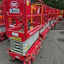 2018 MEC MICRO 19 Scissor Lift