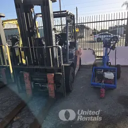 2016 Toyota 8FD35U Warehouse Forklift