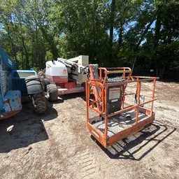 2017 JLG 450AJ Articulating Boom Lift