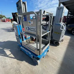 2018 Genie GR-20 Self-Propelled One-Person Lift