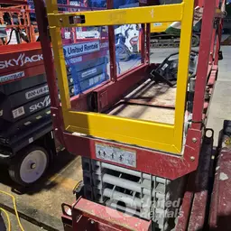 2019 MEC MICRO 19 Scissor Lift