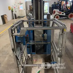 2016 Genie GR-20 Self-Propelled One-Person Lift