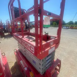 2019 MEC MICRO 19 Scissor Lift