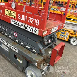 2018 Skyjack SJIII3219 Scissor Lift