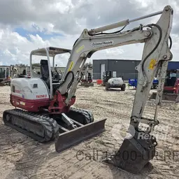 2022 Takeuchi TB250-2R Mini Excavator