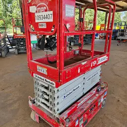 2019 MEC MICRO 19 Scissor Lift