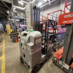 2017 JLG 20MVL Self-Propelled One-Person Lift