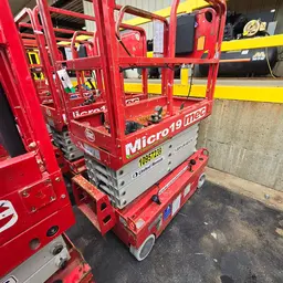 2019 MEC MICRO 19 Scissor Lift