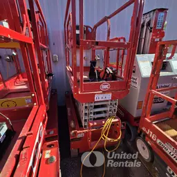 2019 MEC MICRO 19 Scissor Lift