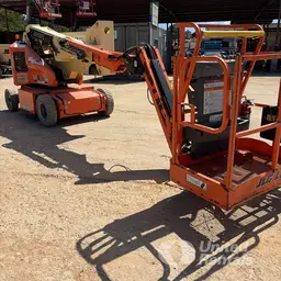 2018 JLG E400AJPN Articulating Boom Lift