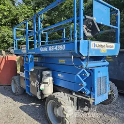 2017 Genie GS-4390 RT Rough Terrain Scissor Lift